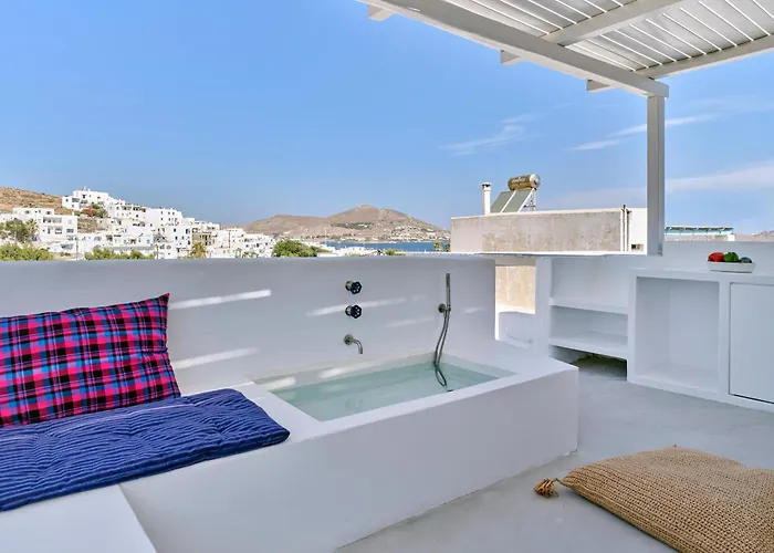 Center - Cycladic House On 3 Levels